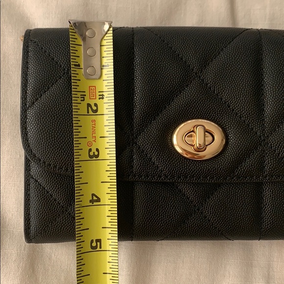 Coach Caviar Quilted Wallet on Chain Crossbody - Picture 16 of 16